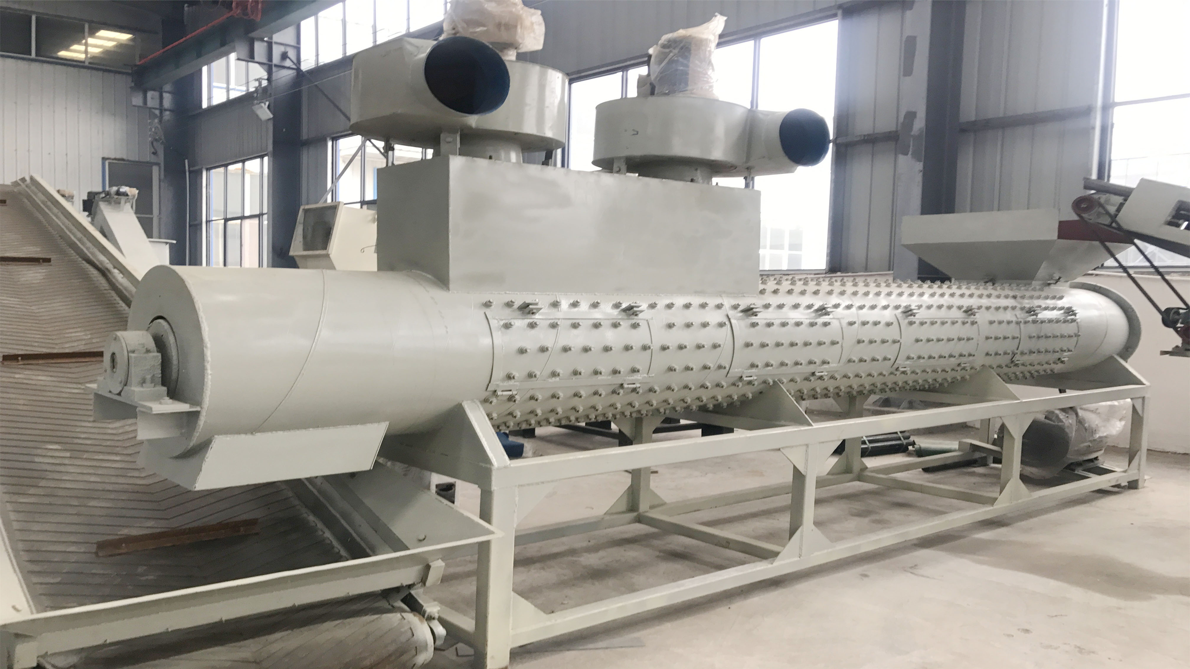 塑料瓶脫標(biāo)機,脫標(biāo)機,礦泉水瓶子脫標(biāo)機