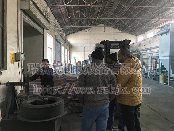 馬來西亞客戶試機(jī)現(xiàn)場圖