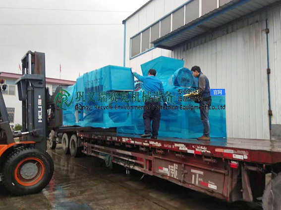 韓國鋰電池設(shè)備發(fā)貨現(xiàn)場