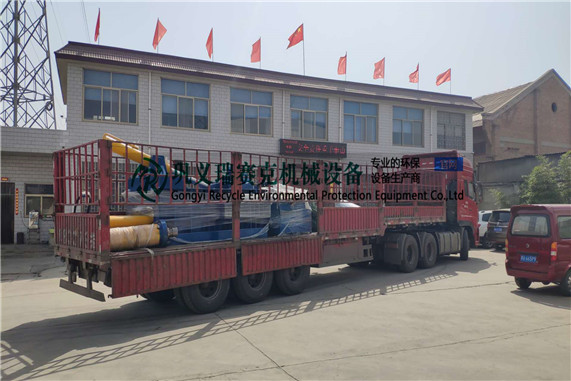 江陰客戶采購我司廢輪胎拉絲設(shè)備線